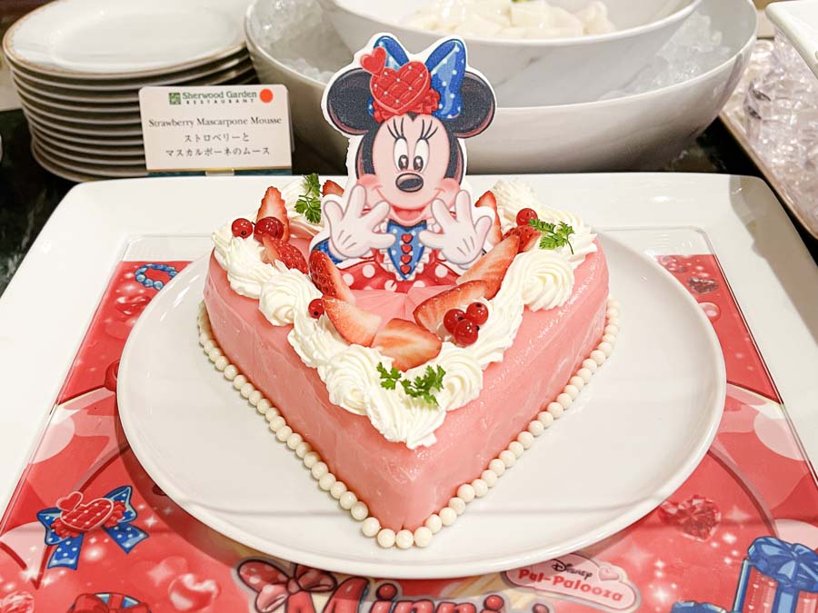 ストロベリーとマスカルボーネムース