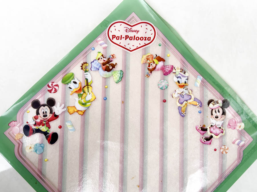 クロワッサンサンド　包み紙　アップ