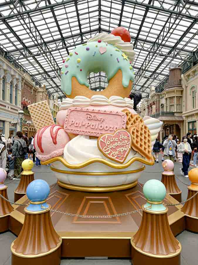 ヴァネパル2026　モニュメント（ワールドバザール中央裏）