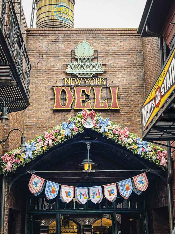 ニューヨークデリ入口　タペストリー