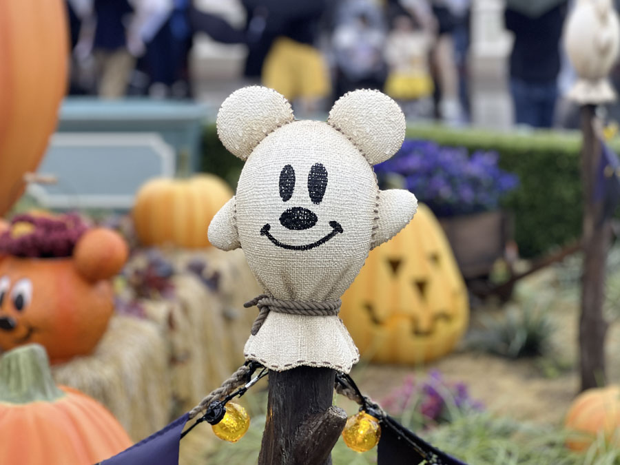 ディズニーハロウィーン　エントランスモニュメント（おばけ）