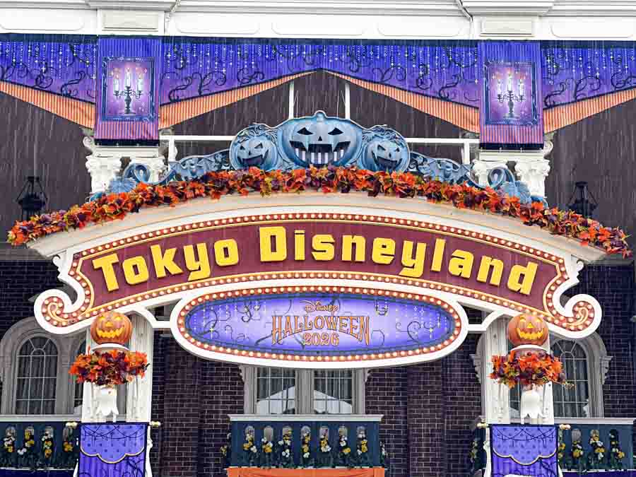 ディズニー・ハロウィーン　Tokyo Disneyland看板